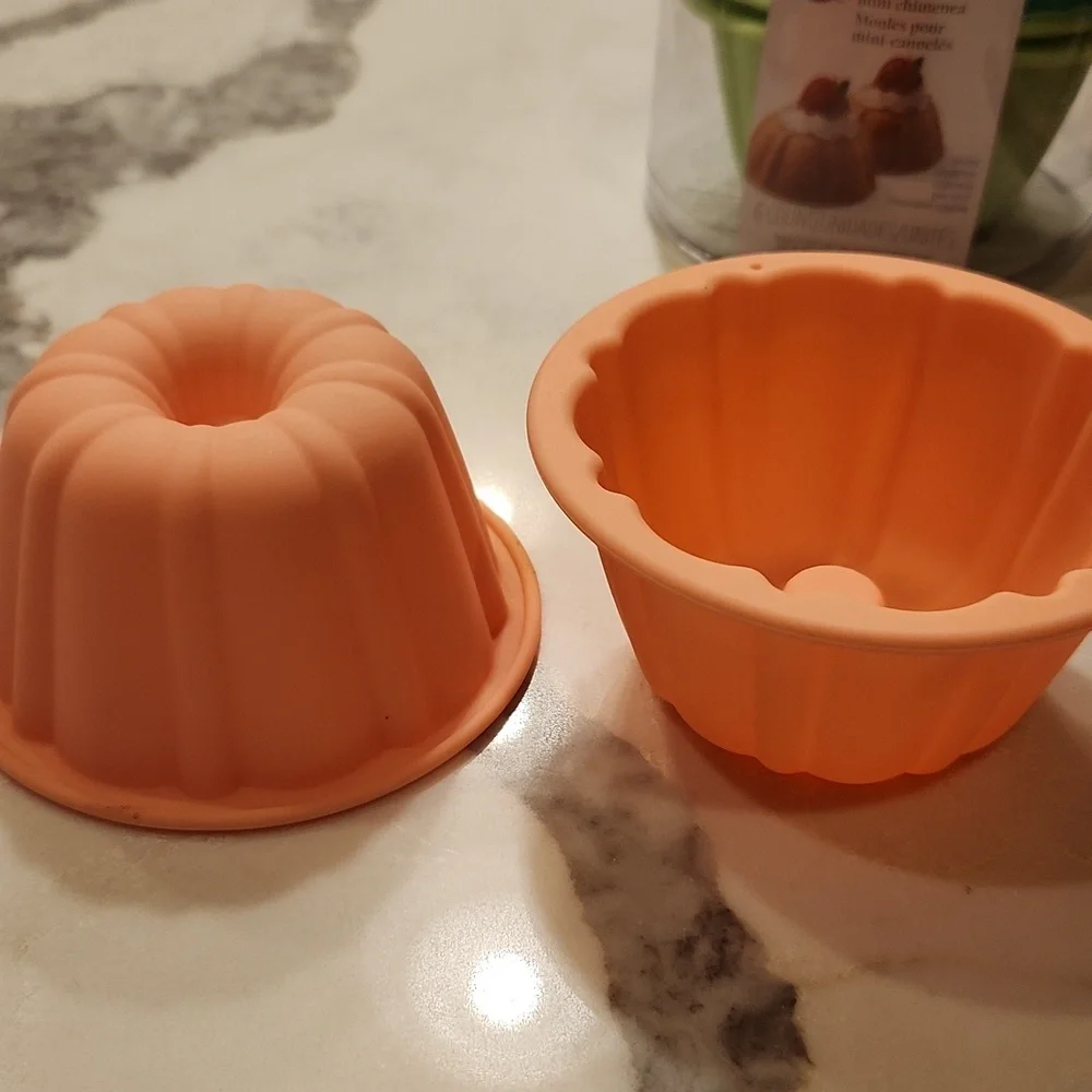 Mini Silicone Fluted Molds and Best of The Bundt Recipe Book